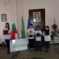 Учениците  от ОУ "Христо Ботев" отбелязаха Деня на народните будители